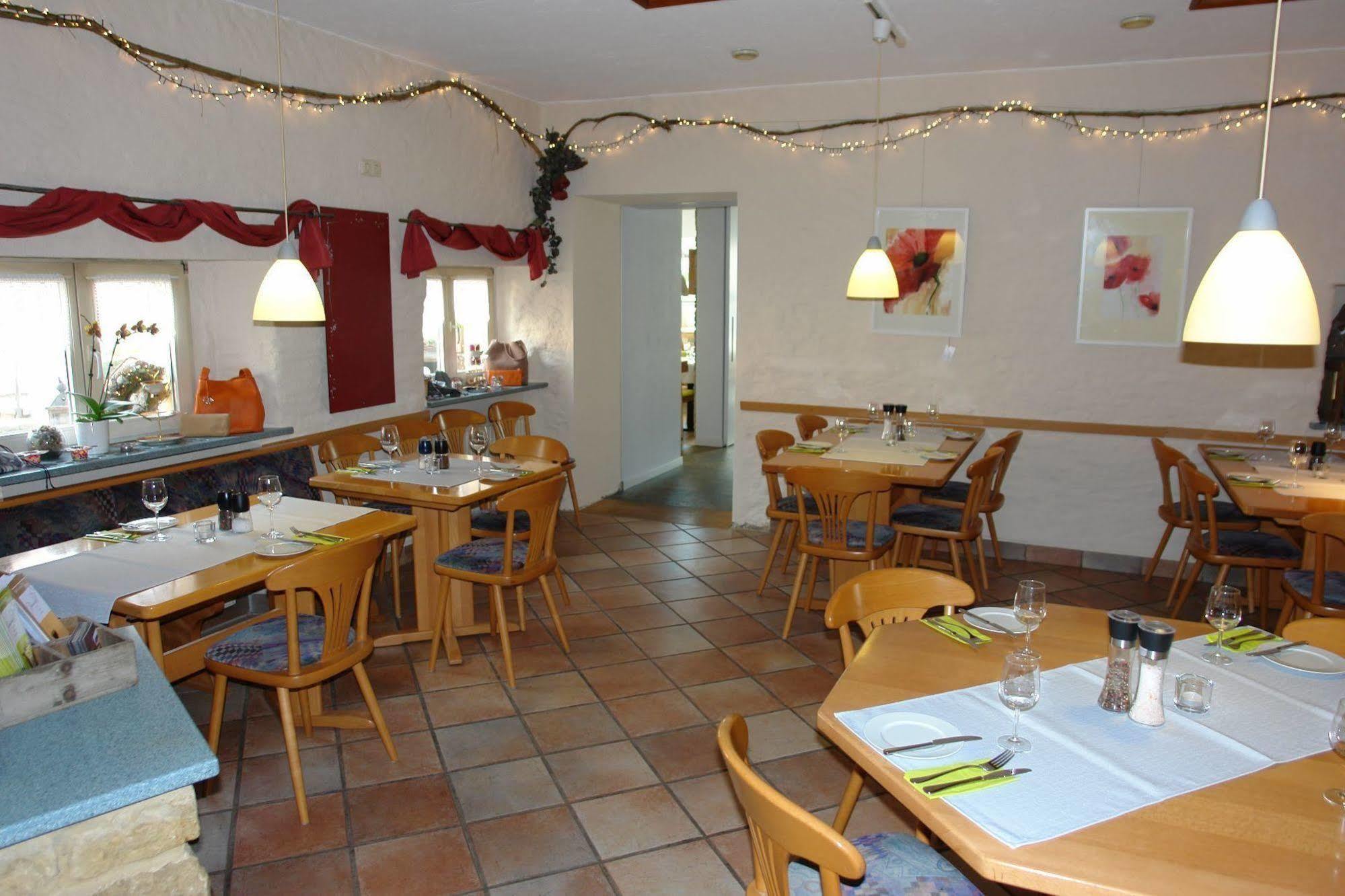 Johannishof Wein-Café&Gästehaus Langsur Exterior foto